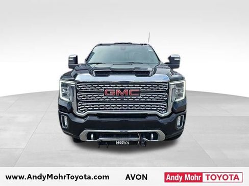 Used 2022 GMC Sierra 2500 Denali w/ Denali Black Diamond Edition image 3