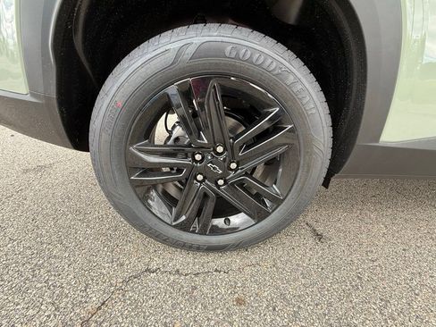 New 2026 Chevrolet Trax ACTIV FWD image 30