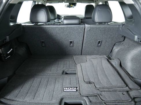 Used 2020 Nissan Rogue Sport SL image 17