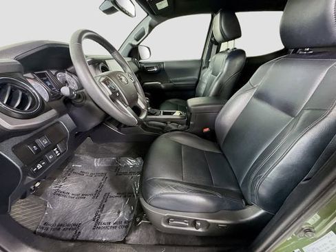Certified 2021 Toyota Tacoma TRD Off-Road w/ TRD Premium Off Road Package image 22