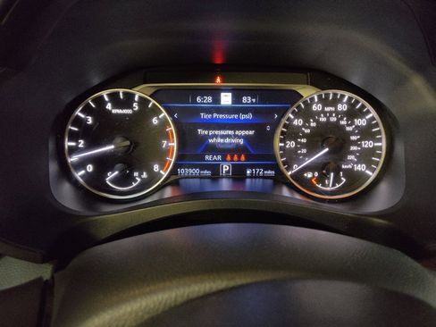 Used 2023 Nissan Altima 2.5 SV w/ SV Premium Package FWD image 23