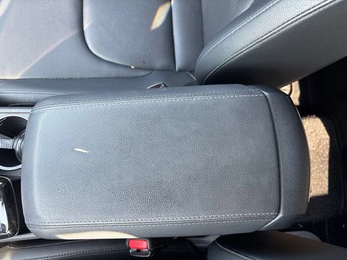 Used 2025 Kia Sportage EX FWD image 12