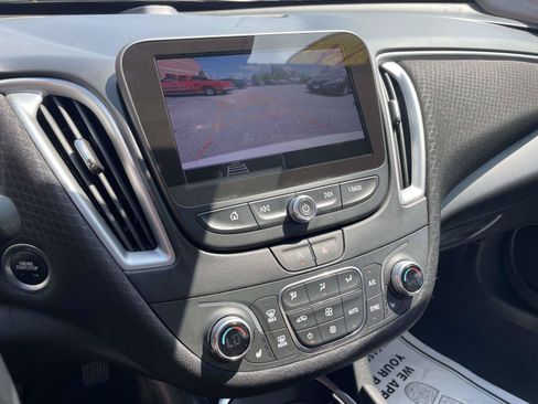 Used 2024 Chevrolet Malibu LT FWD image 14