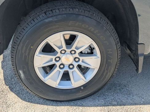 Used 2025 Chevrolet Silverado 1500 LT RWD image 13