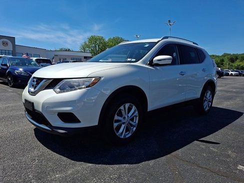 Used 2016 Nissan Rogue SV FWD image 3