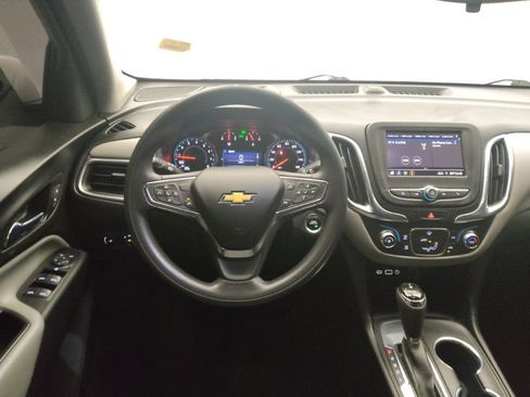 Used 2021 Chevrolet Equinox LT FWD image 22