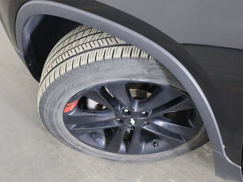 Used 2020 Chevrolet Trax LT w/ Redline Edition FWD image 39