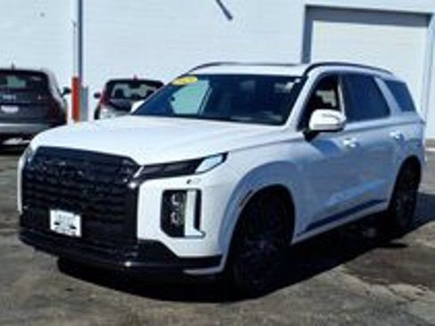 Used 2025 Hyundai Palisade Calligraphy AWD/4WD image 2