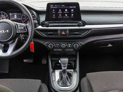 Certified 2023 Kia Forte LXS w/ LXS Technology Package FWD image 10