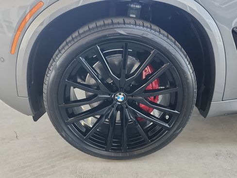New 2026 BMW X5 xDrive40i w/ M Sport Package AWD/4WD image 7