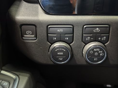 Used 2023 Chevrolet Silverado 1500 RST w/ Convenience Package II AWD/4WD image 33