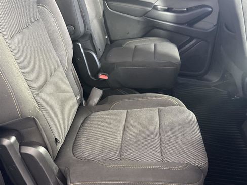 Used 2019 Chevrolet Traverse LT image 15