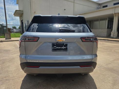 Used 2026 Chevrolet Equinox LT AWD/4WD image 6