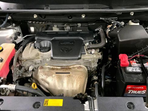 Used 2013 Toyota RAV4 LE AWD/4WD image 32