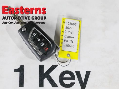 Used 2024 Toyota Camry SE FWD image 24