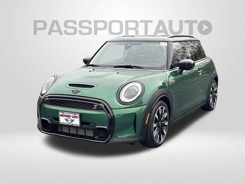 Used 2023 MINI Cooper S image 1