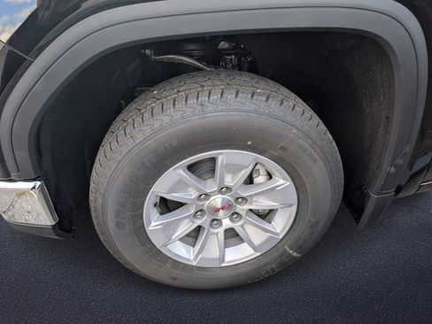 New 2026 GMC Sierra 1500 SLE w/ Preferred Package RWD image 5