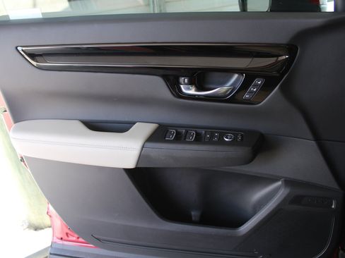 Used 2026 Honda CR-V EX-L image 13