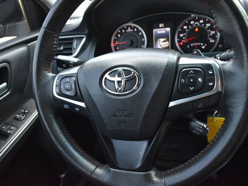 Used 2015 Toyota Camry SE FWD image 23