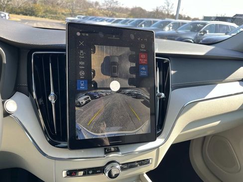 New 2026 Volvo XC60 B5 Ultra w/ Climate Package image 30