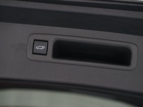 New 2026 Toyota Highlander Platinum image 39