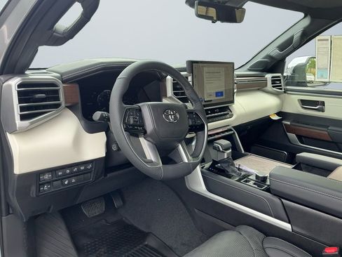 Used 2025 Toyota Tundra Capstone AWD/4WD image 10