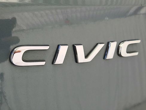 Used 2020 Honda Civic Sport image 28