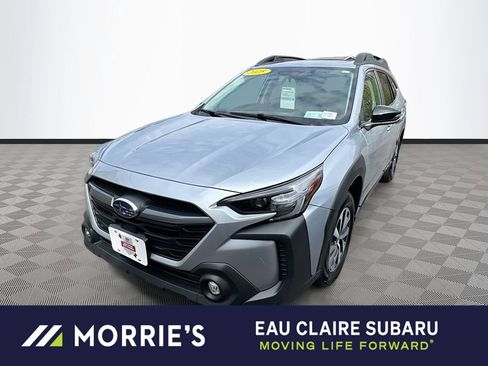 Certified 2025 Subaru Outback Premium AWD/4WD image 1
