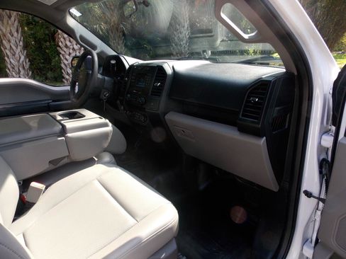 Used 2018 Ford F150 XL RWD image 6