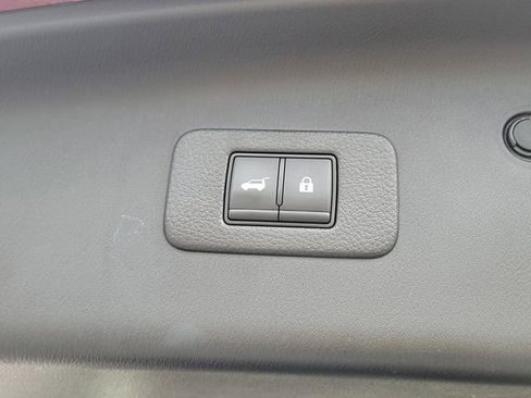 Used 2023 Nissan Armada Platinum w/ Captain's Chairs Package image 8