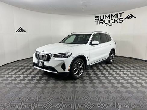 Used 2022 BMW X3 xDrive30i AWD/4WD image 2