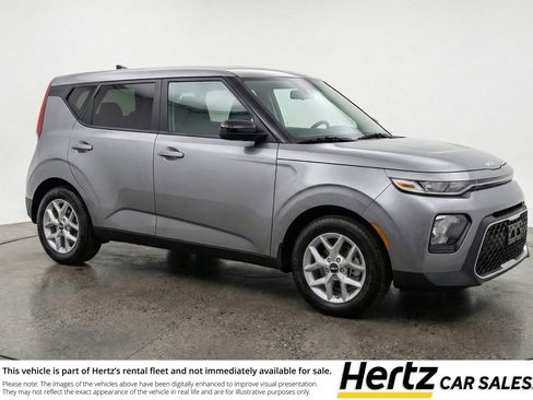 Used 2025 Kia Soul LX w/ LX Technology Package FWD image 1