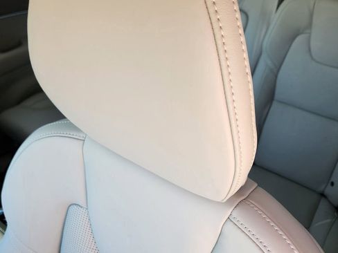 New 2026 Volvo XC90 T8 Ultra w/ Protection Package Premier image 5