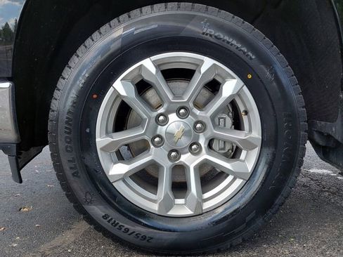 Used 2023 Chevrolet Silverado 1500 LT AWD/4WD image 29