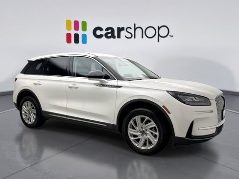 Used 2024 Lincoln Corsair AWD image 7