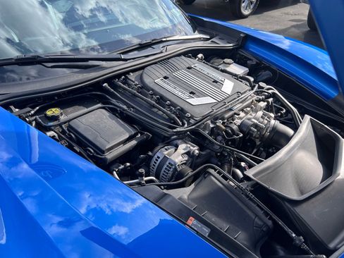 Used 2016 Chevrolet Corvette Z06 w/ Z07 Performance Package RWD image 5