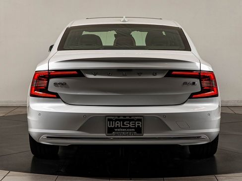 Used 2023 Volvo S90 B6 Ultimate w/ Lounge Package image 7