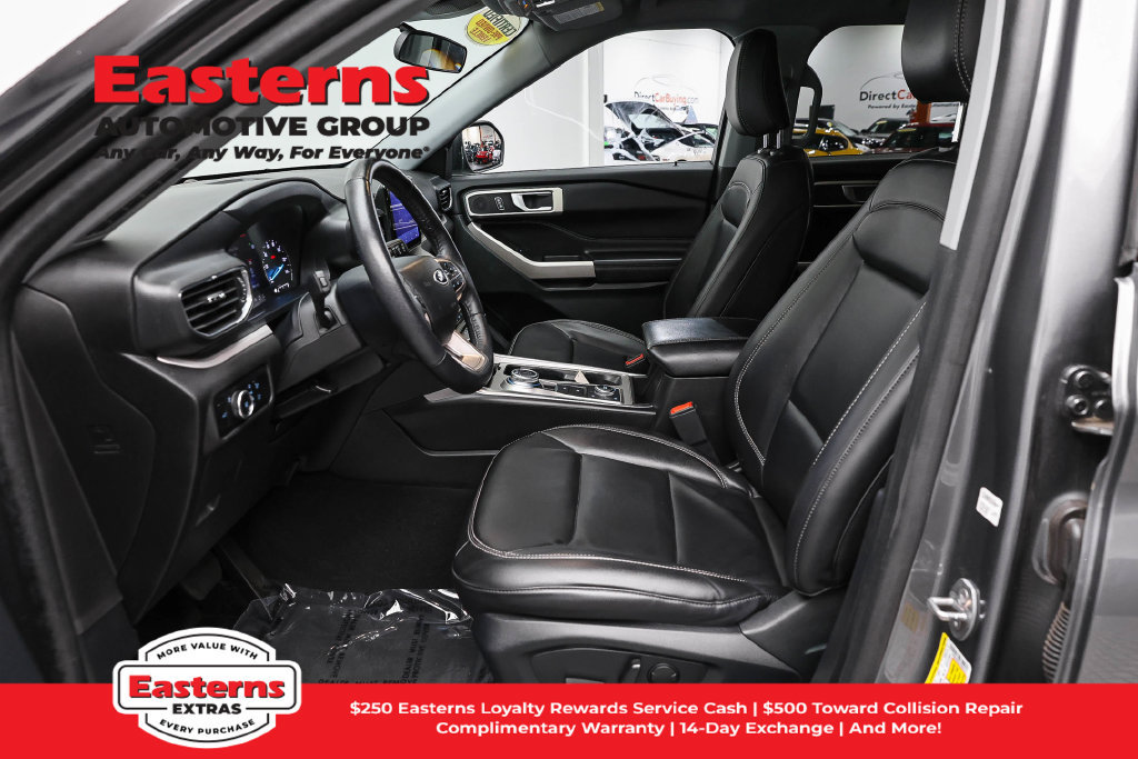 Used 2023 Ford Explorer XLT w/ Equipment Group 202A AWD/4WD image 15