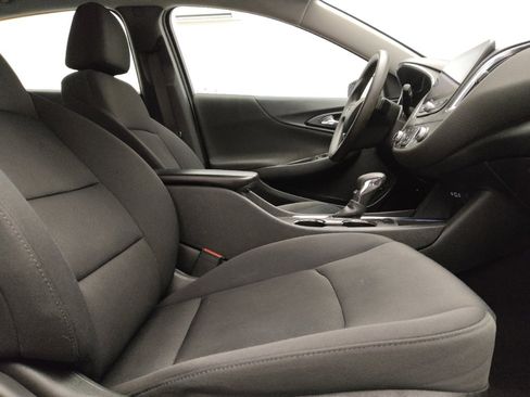 Used 2021 Chevrolet Malibu LT FWD image 21