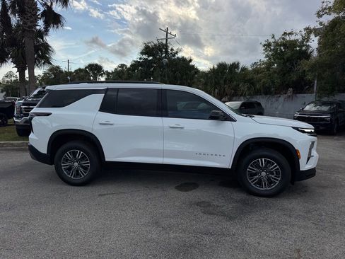 New 2026 Chevrolet Traverse LT image 9