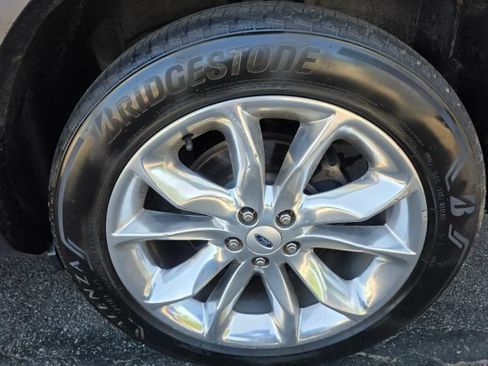Used 2013 Ford Explorer XLT FWD image 10