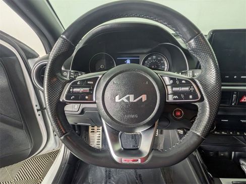 Used 2022 Kia Forte GT-Line w/ GT-Line Technology Package image 17