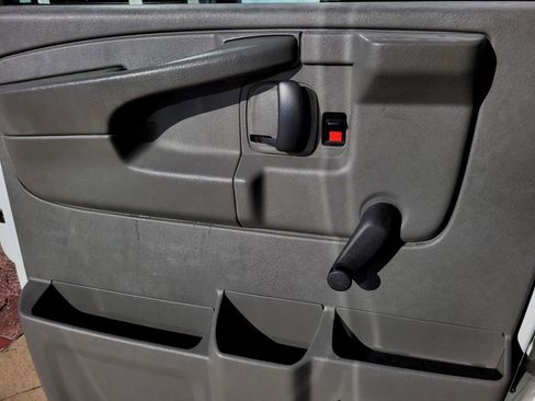 Used 2012 Chevrolet Express 2500 w/ Cold Climate Package image 14