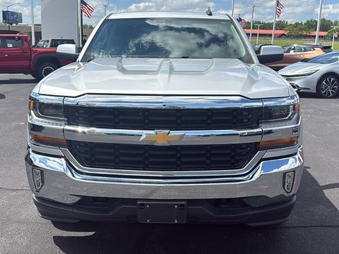 Used 2017 Chevrolet Silverado 1500 LT w/ All Star Edition AWD/4WD image 2