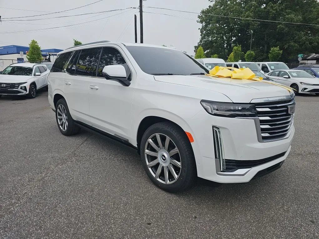 Used 2021 Cadillac Escalade Premium Luxury Platinum RWD image 4