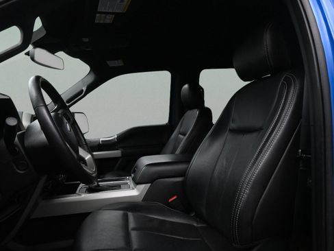 Used 2019 Ford F150 Lariat w/ Equipment Group 502A Luxury AWD/4WD image 16