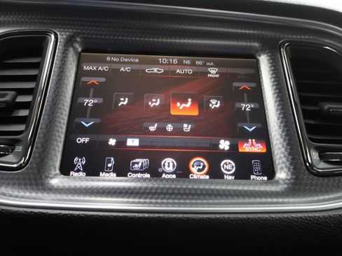 Used 2015 Dodge Challenger SRT Hellcat image 47