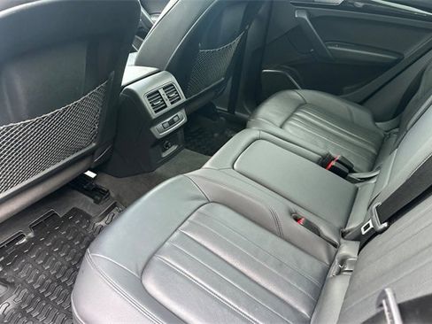 Used 2020 Audi Q5 2.0T Premium w/ Convenience Package image 14