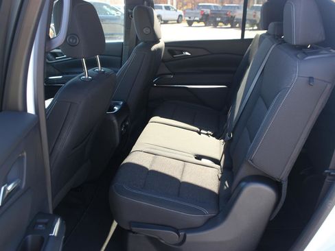 New 2025 Chevrolet Traverse LT w/ Driver Confidence Package image 11