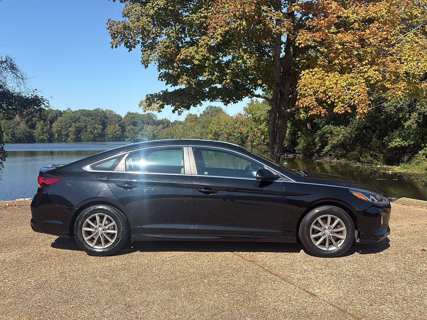 Used 2018 Hyundai Sonata SE FWD image 3